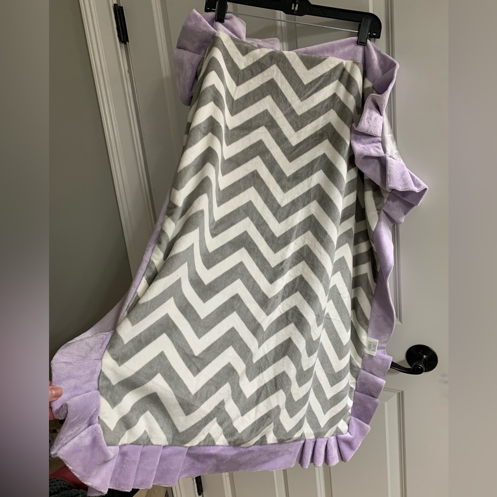 Swankie Blankie Gray Chevron with Purple Trim Blanket